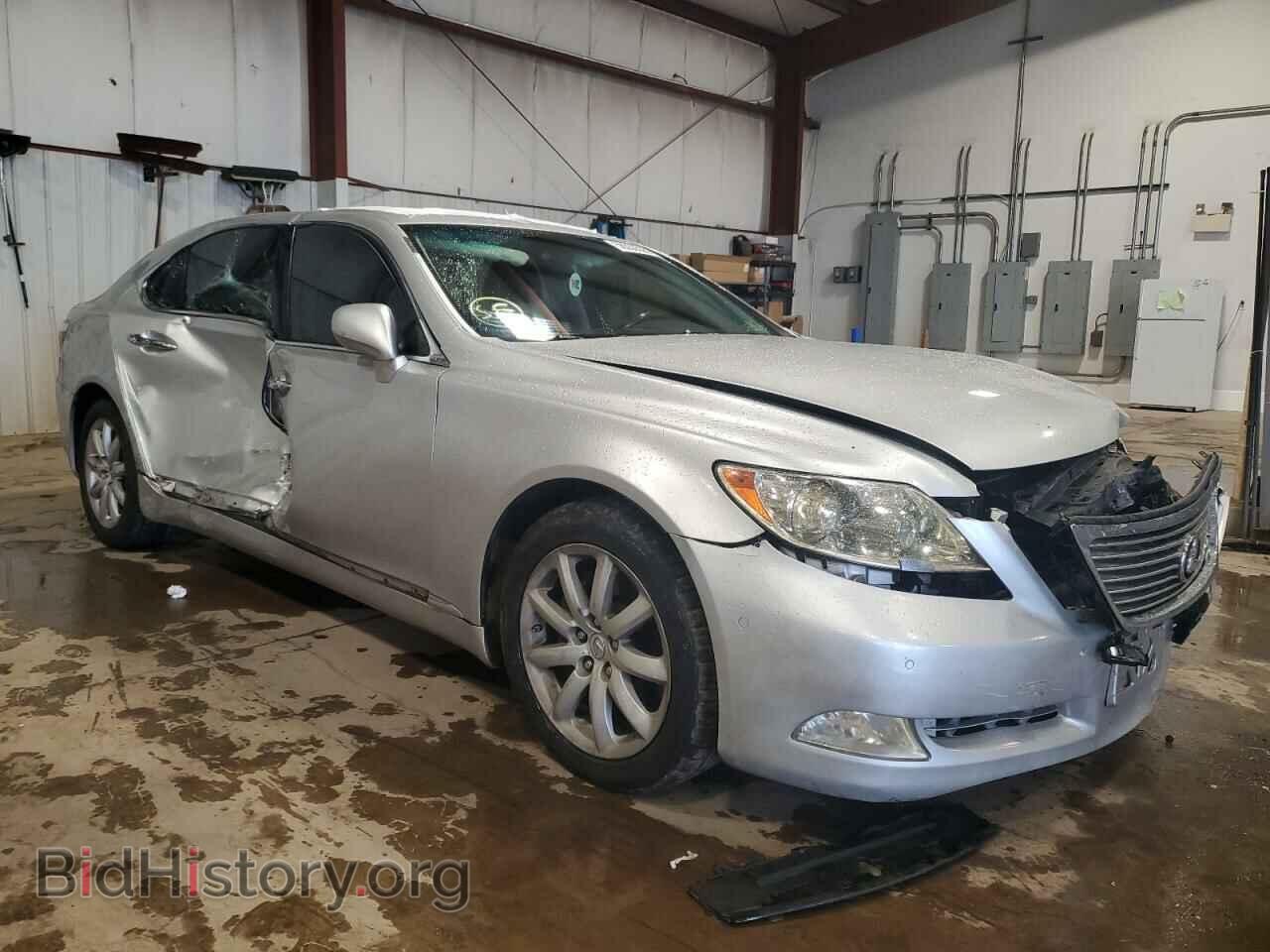 2007 LEXUS LS460 - VIN: JTHGL46F775007788 - Photo 4