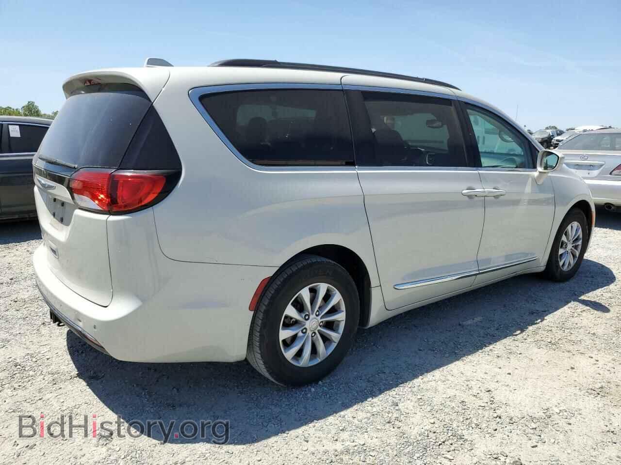 2017 CHRYSLER PACIFICA - VIN: 2C4RC1BG7HR588219 - Фото 3