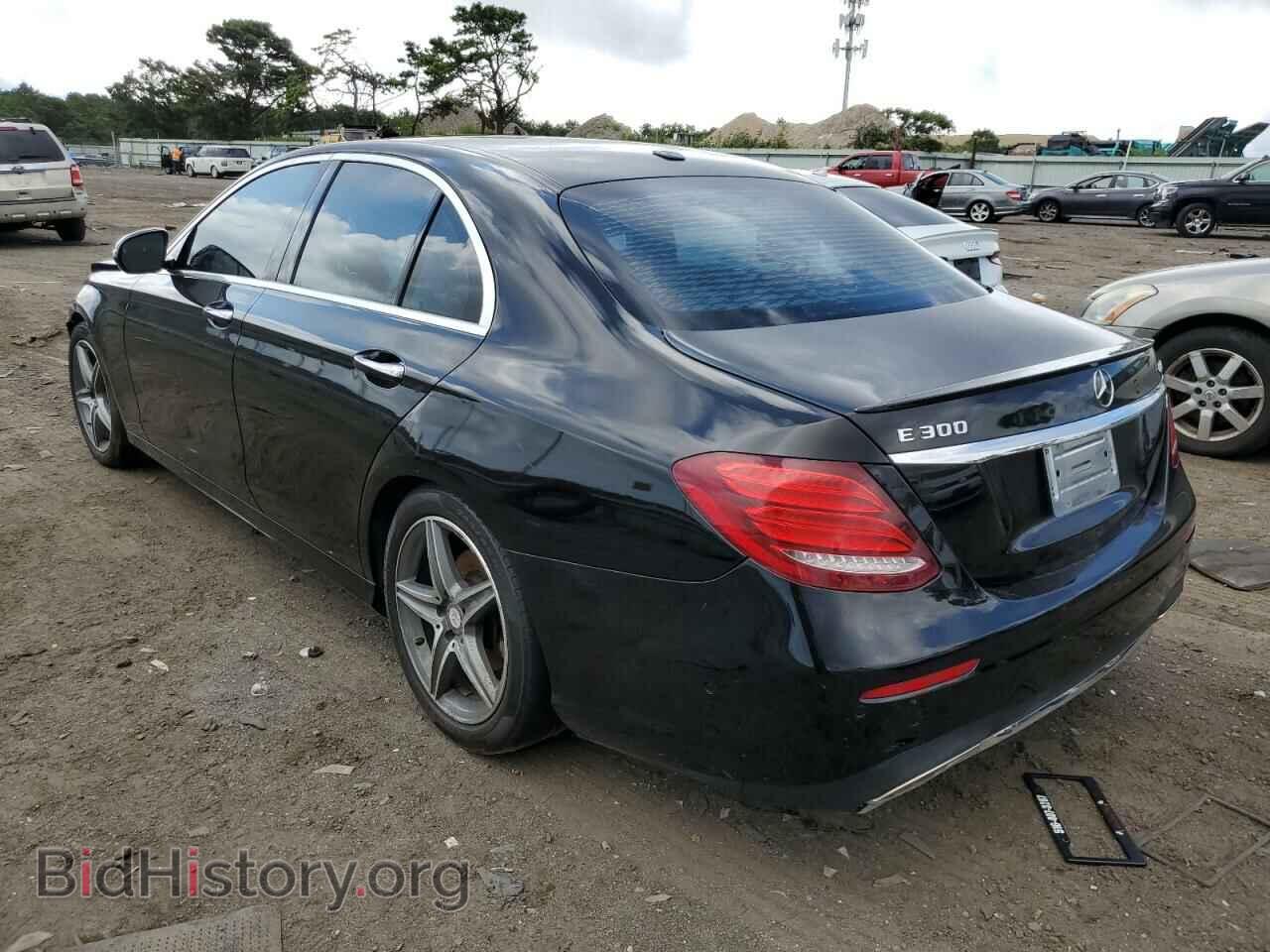 2017 MERCEDES-BENZ E-CLASS - VIN: WDDZF4KB1HA053619 - Фото 3