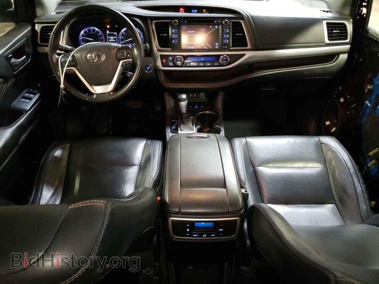 2018 TOYOTA HIGHLANDER - VIN: 5TDJZRFH3JS545250 - Фото 8