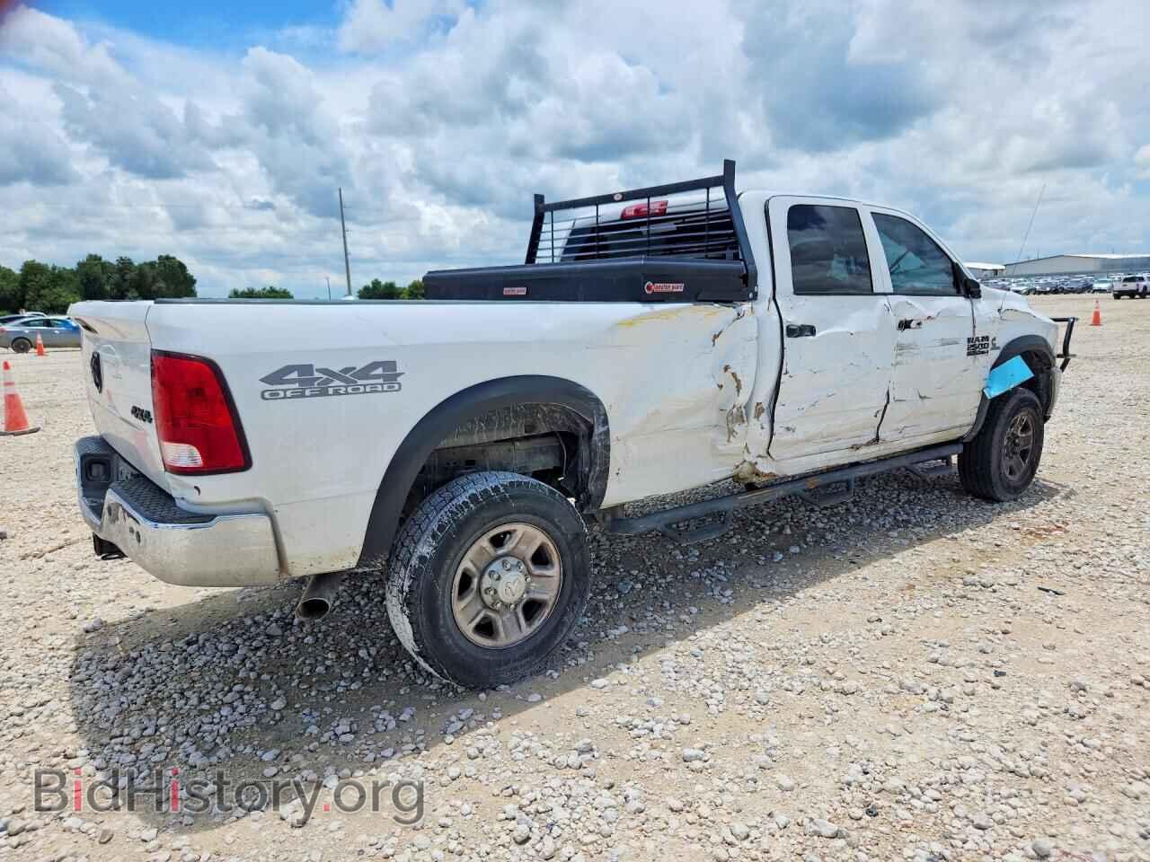 2018 RAM 2500 - VIN: 3C6UR5HL6JG222405 - Photo 3