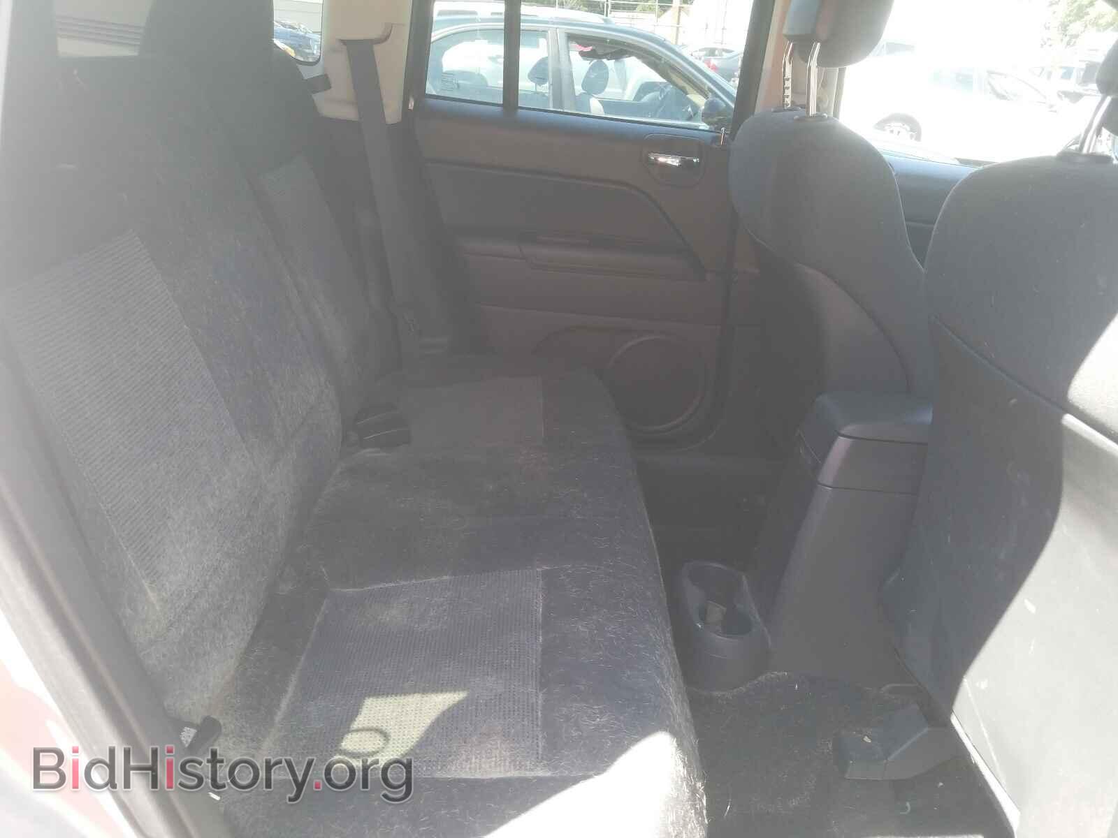 2011 JEEP COMPASS - VIN: 1J4NT1FA6BD139672 - Photo 6