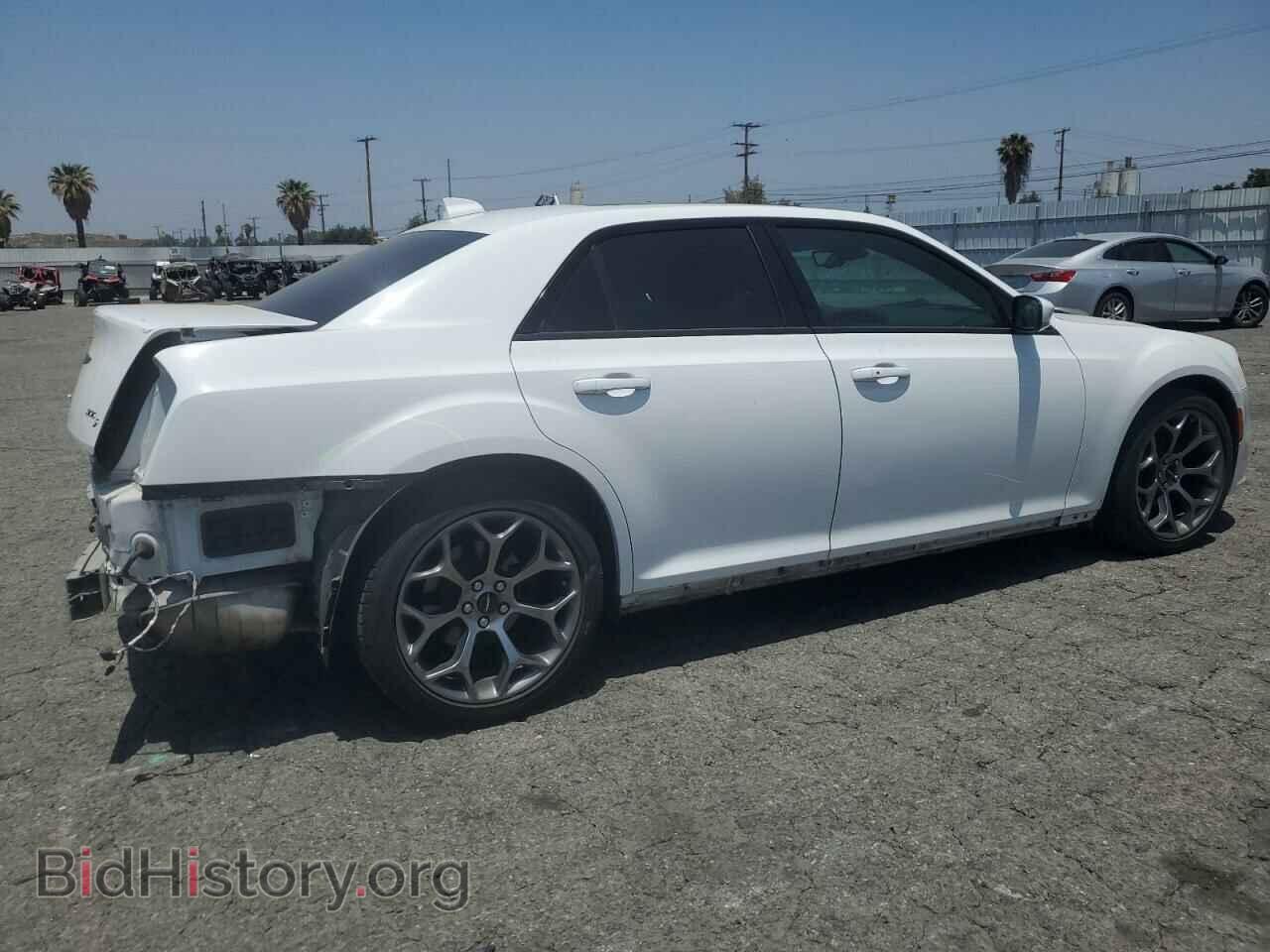 2018 CHRYSLER 300 - VIN: 2C3CCABG5JH261386 - Фото 3