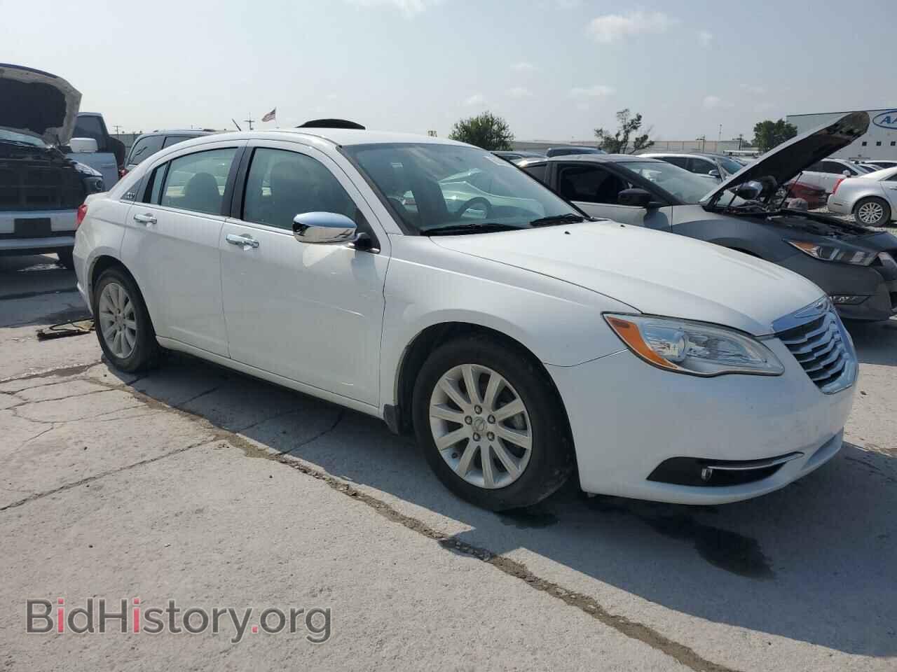 2013 CHRYSLER 200 - VIN: 1C3CCBCG1DN615498 - Фото 4