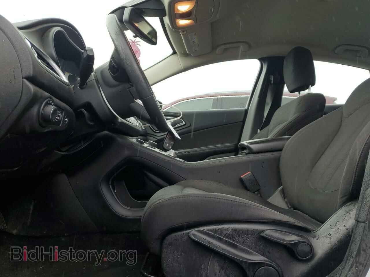 2015 CHRYSLER 200 - VIN: 1C3CCCABXFN562719 - Photo 7
