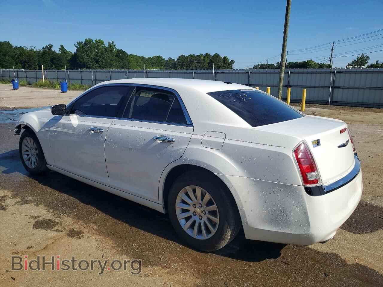 2013 CHRYSLER 300 - VIN: 2C3CCAAG3DH615332 - Photo 2