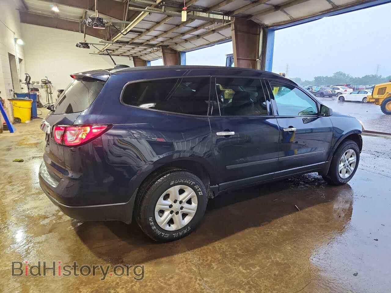 2017 CHEVROLET TRAVERSE - VIN: 1GNKRFED3HJ183405 - Фото 3