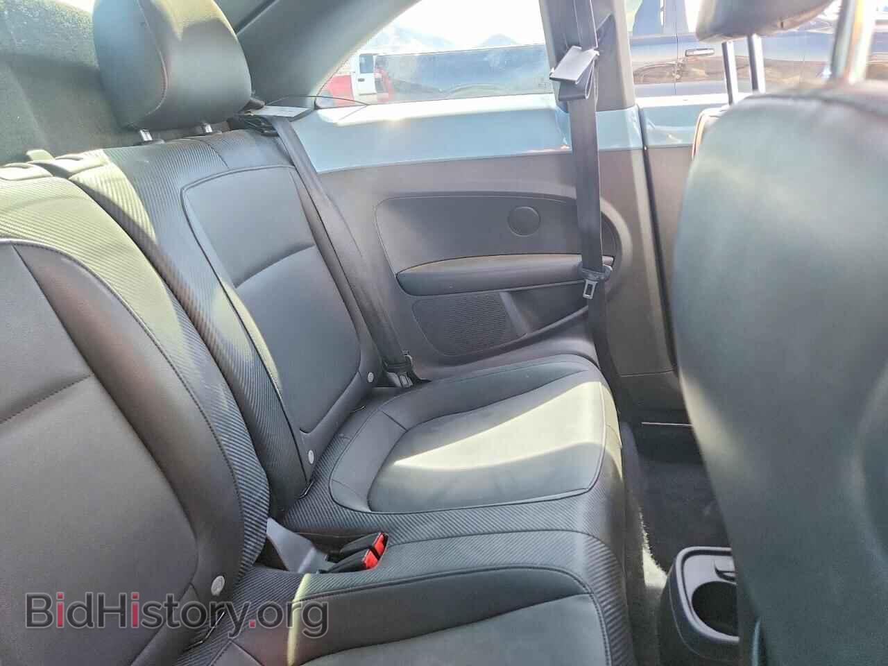 2013 VOLKSWAGEN BEETLE - VIN: 3VWJP7AT4DM623137 - Фото 10