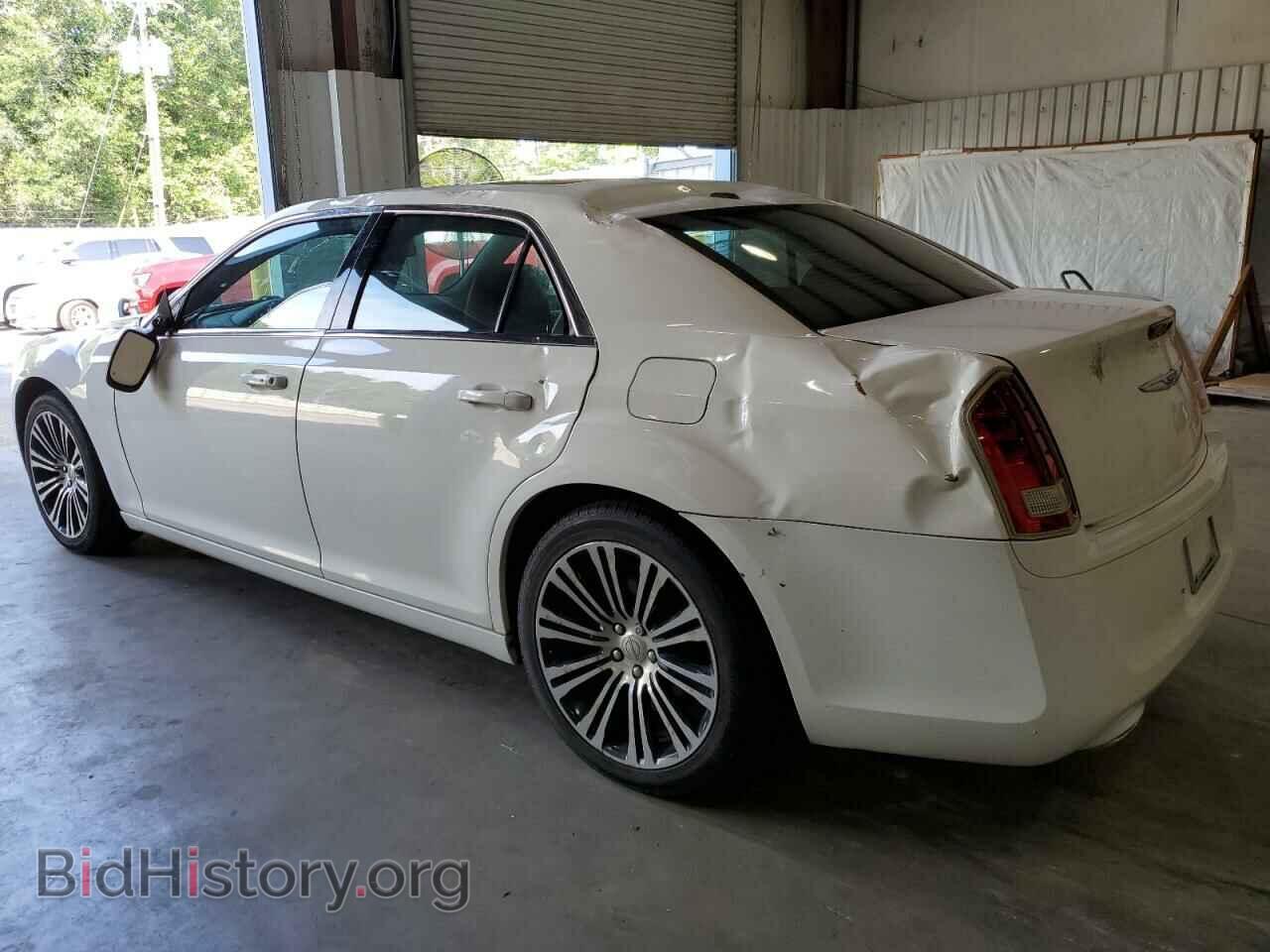 2013 CHRYSLER 300 - VIN: 2C3CCABG9DH698666 - Photo 2