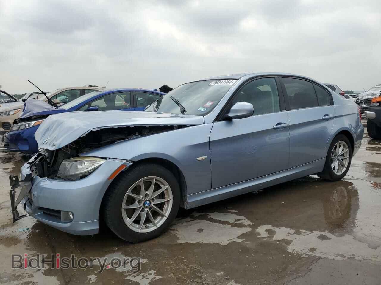 Фотография WBAPH7C55AA800003 - BMW 3 SERIES 2010