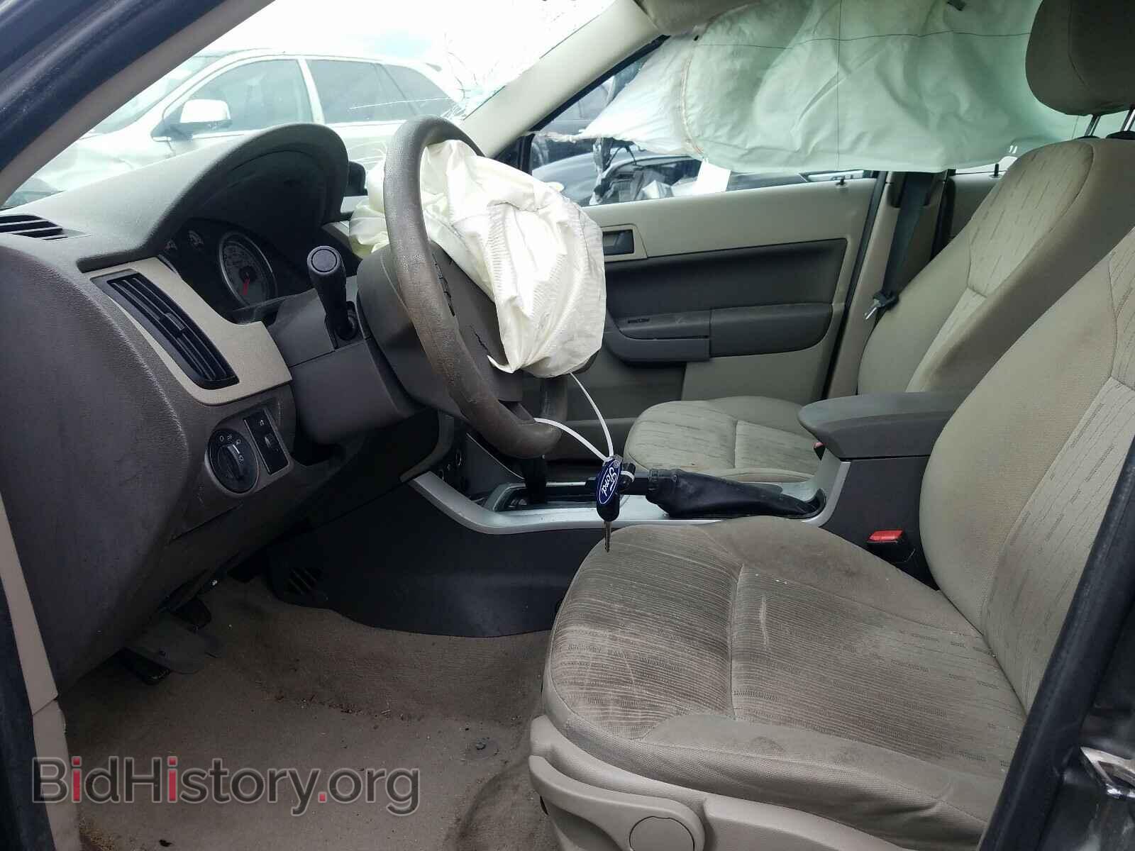 2011 FORD FOCUS - VIN: 1FAHP3FN2BW100822 - Photo 5
