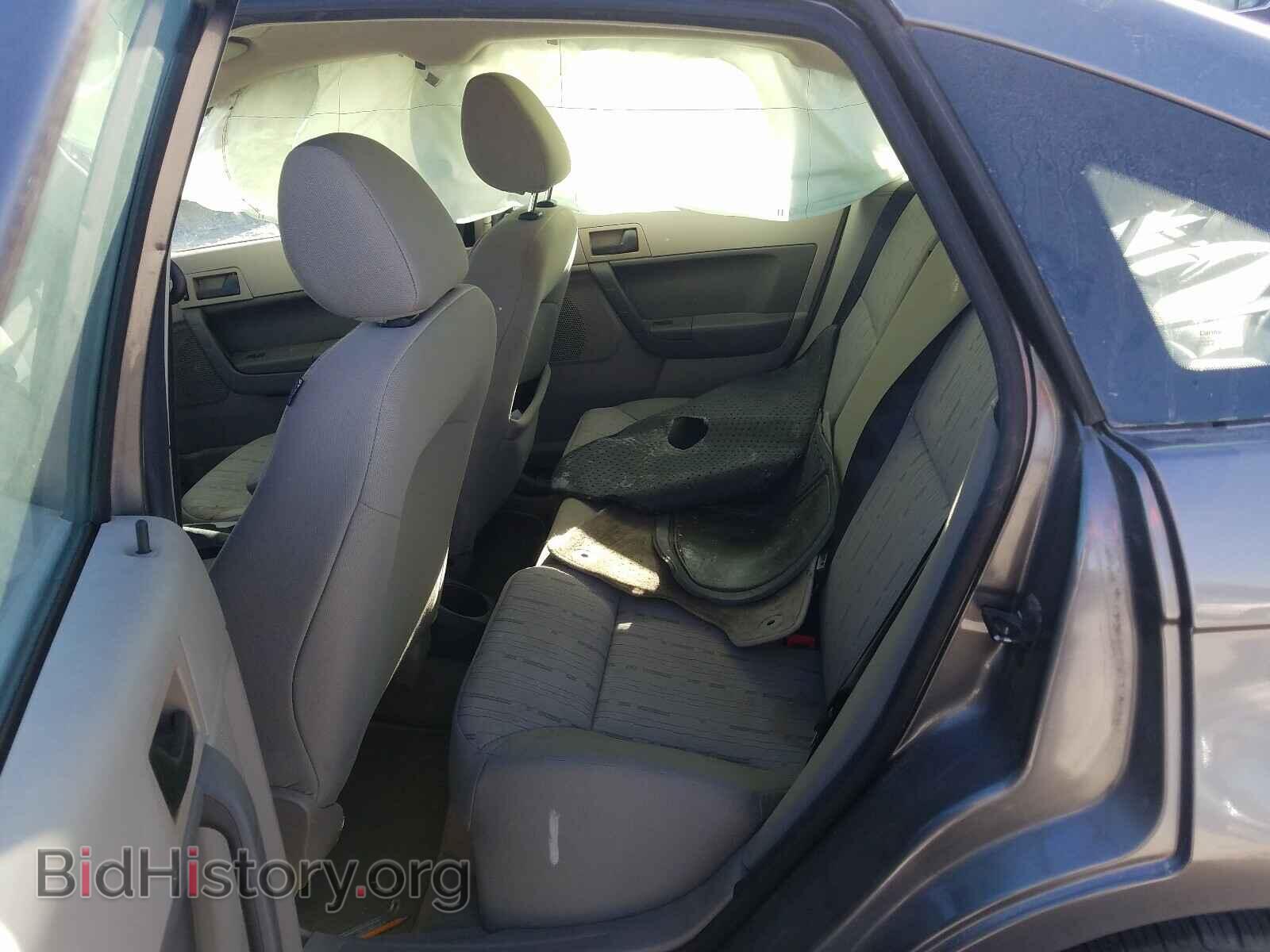 2011 FORD FOCUS - VIN: 1FAHP3FN2BW100822 - Photo 6