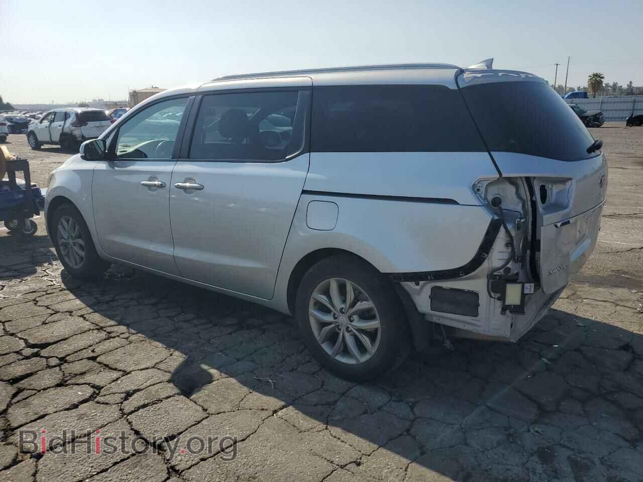 2020 KIA All Models - VIN: KNDMB5C1XL6645642 - Фото 2
