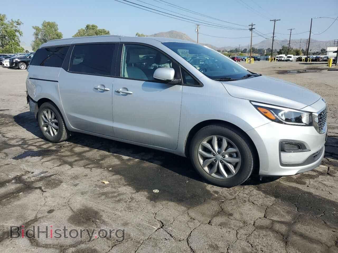 2020 KIA All Models - VIN: KNDMB5C1XL6645642 - Фото 4