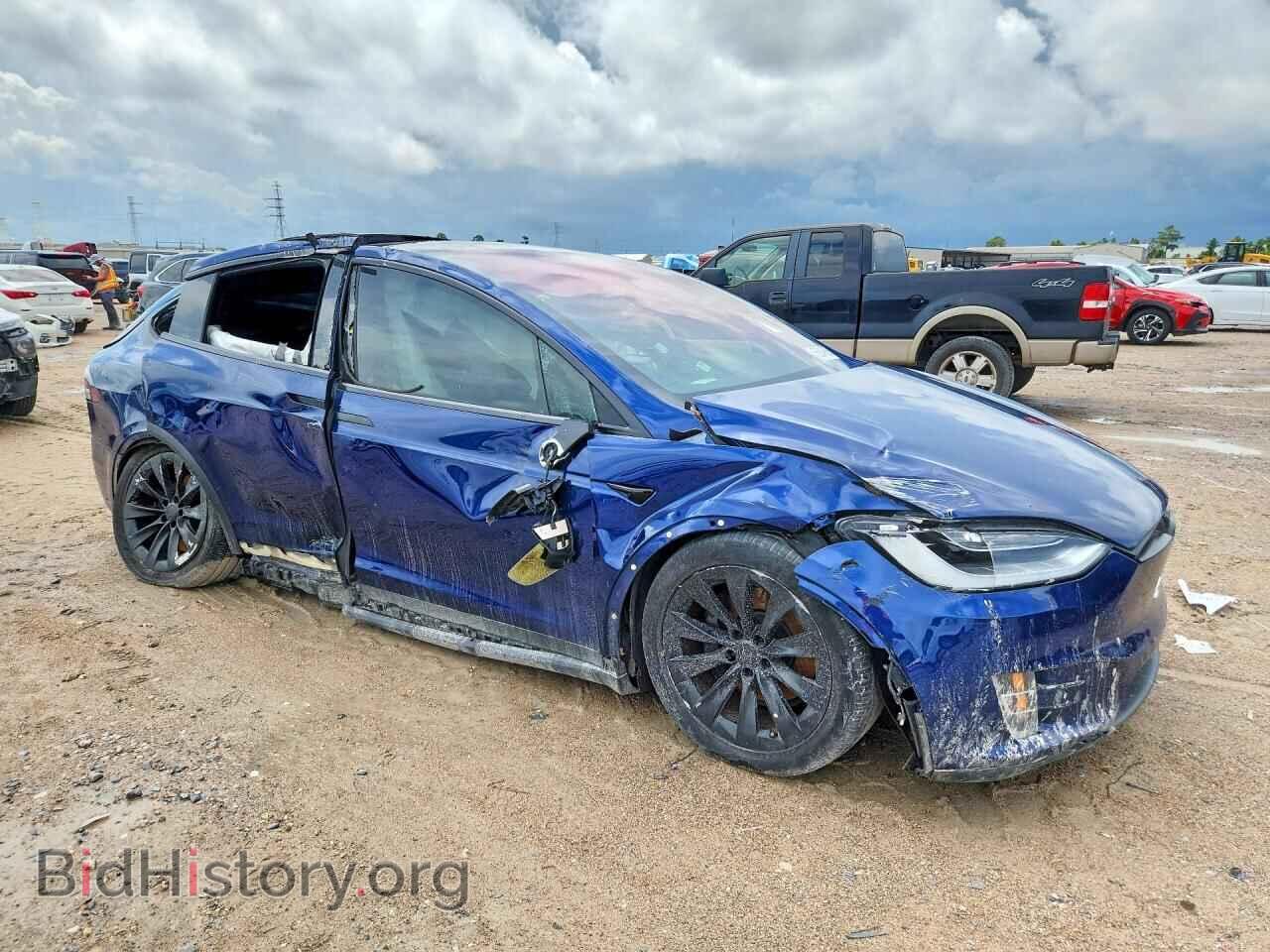 2017 TESLA MODEL X - VIN: 5YJXCDE2XHF046715 - Photo 4