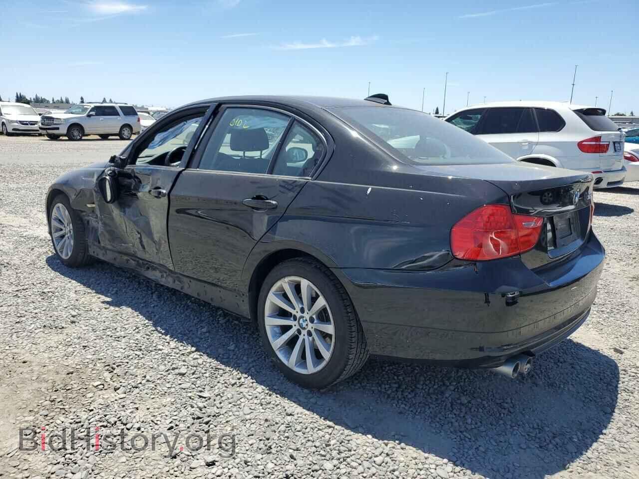 2011 BMW 3 SERIES - VIN: WBAPH5C50BA447627 - Photo 2