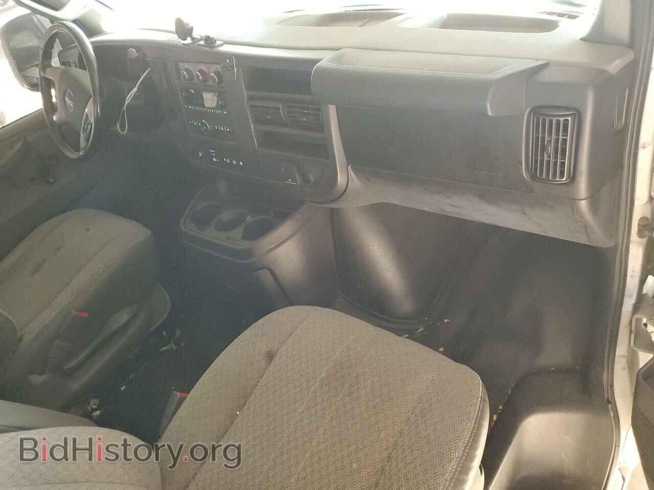 2017 GMC SAVANA - VIN: 1GTW7AFF3H1297844 - Фото 8