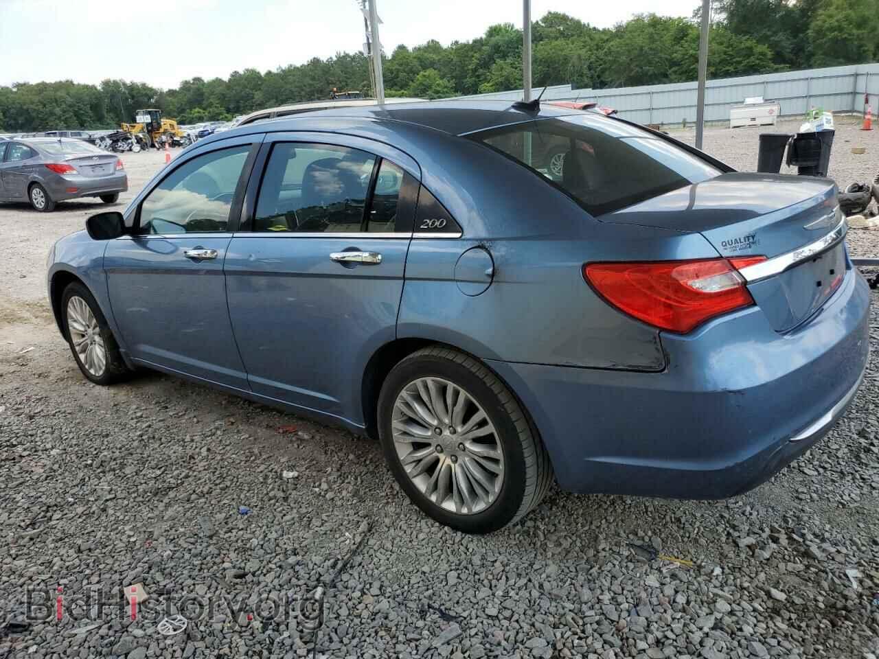 2011 CHRYSLER 200 - VIN: 1C3BC2FG8BN607418 - Фото 2
