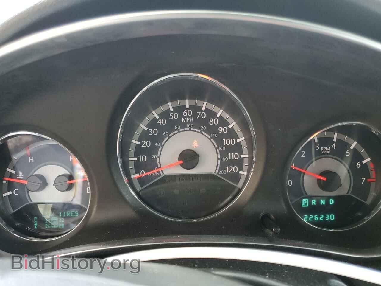 2011 CHRYSLER 200 - VIN: 1C3BC2FG8BN607418 - Фото 9
