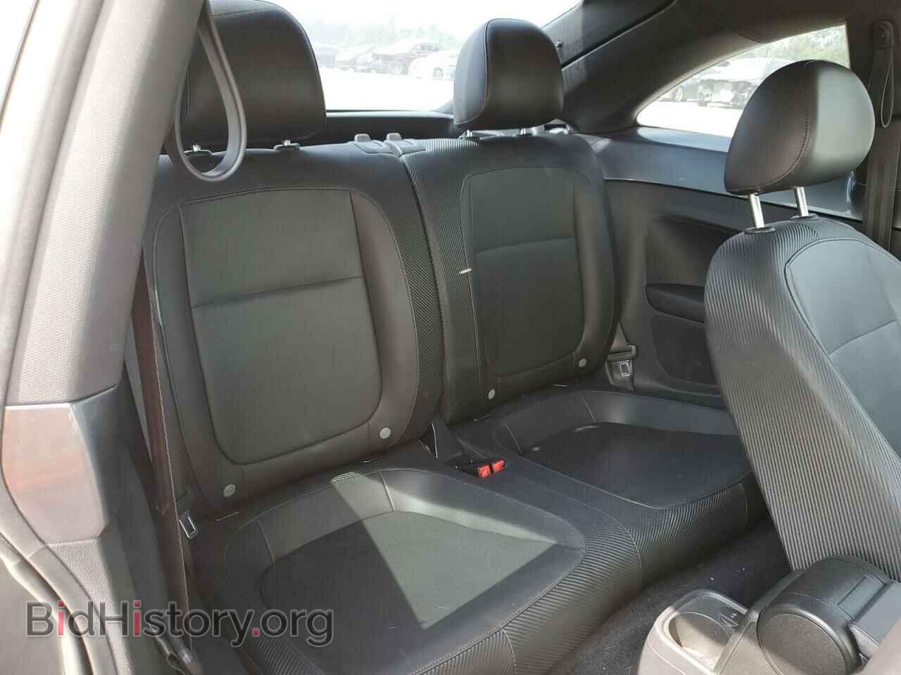 2012 VOLKSWAGEN BEETLE - VIN: 3VWJX7AT2CM647094 - Фото 10
