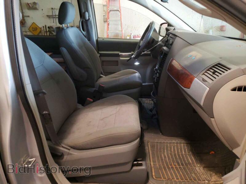 2008 Chrysler MINIVAN (VIN 2A8HR54P38R698966) — фото 5 из 10