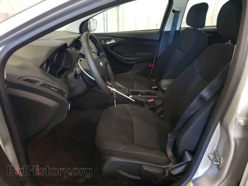 2017 Ford FOCUS (VIN 1FADP3F20HL319924) — photo 7 of 13