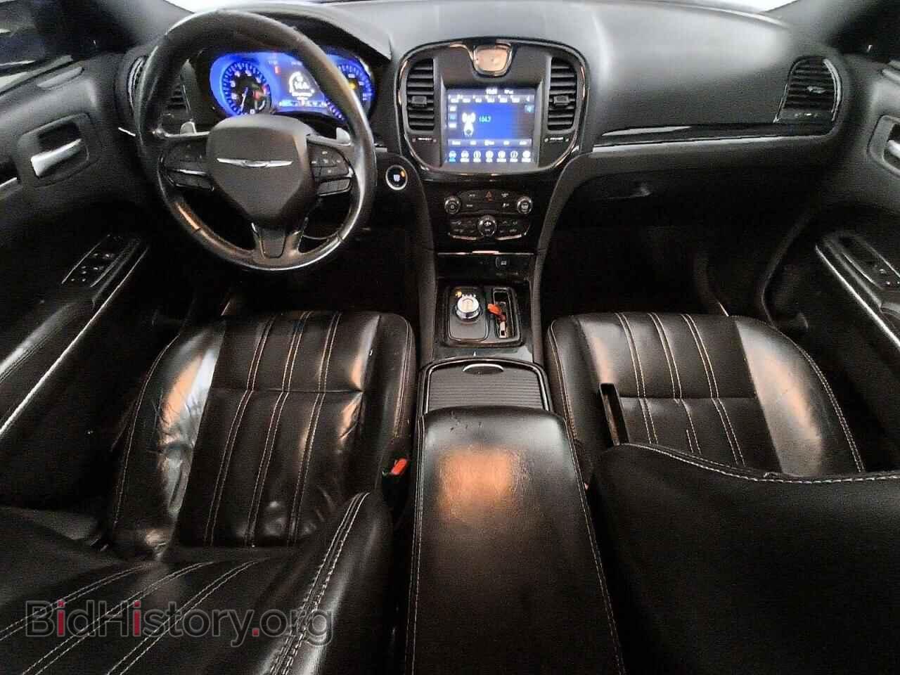 2019 CHRYSLER 300 - VIN: 2C3CCAGGXKH536826 - Фото 8