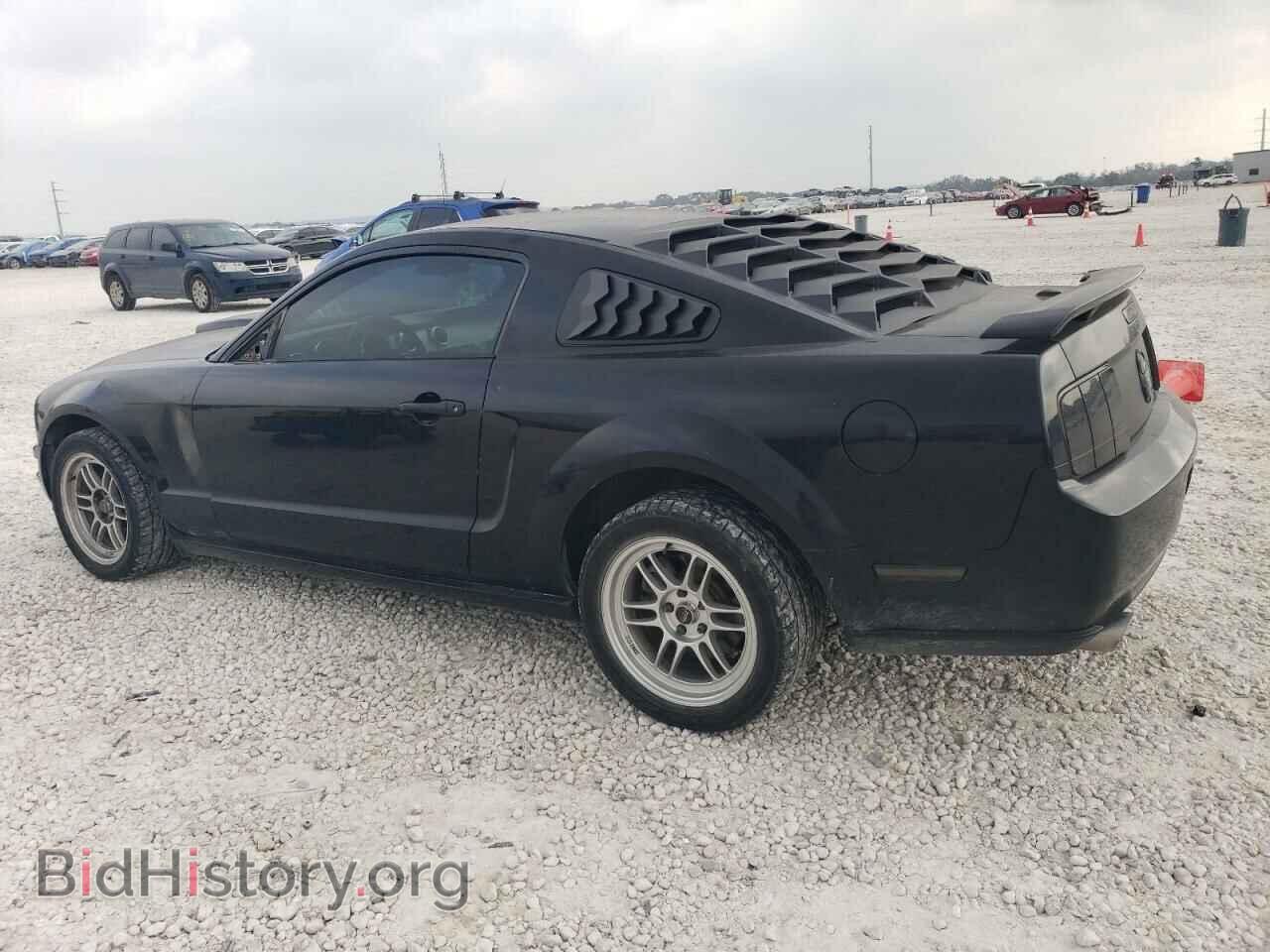 2007 FORD MUSTANG - VIN: 1ZVFT82H375329210 - Фото 2