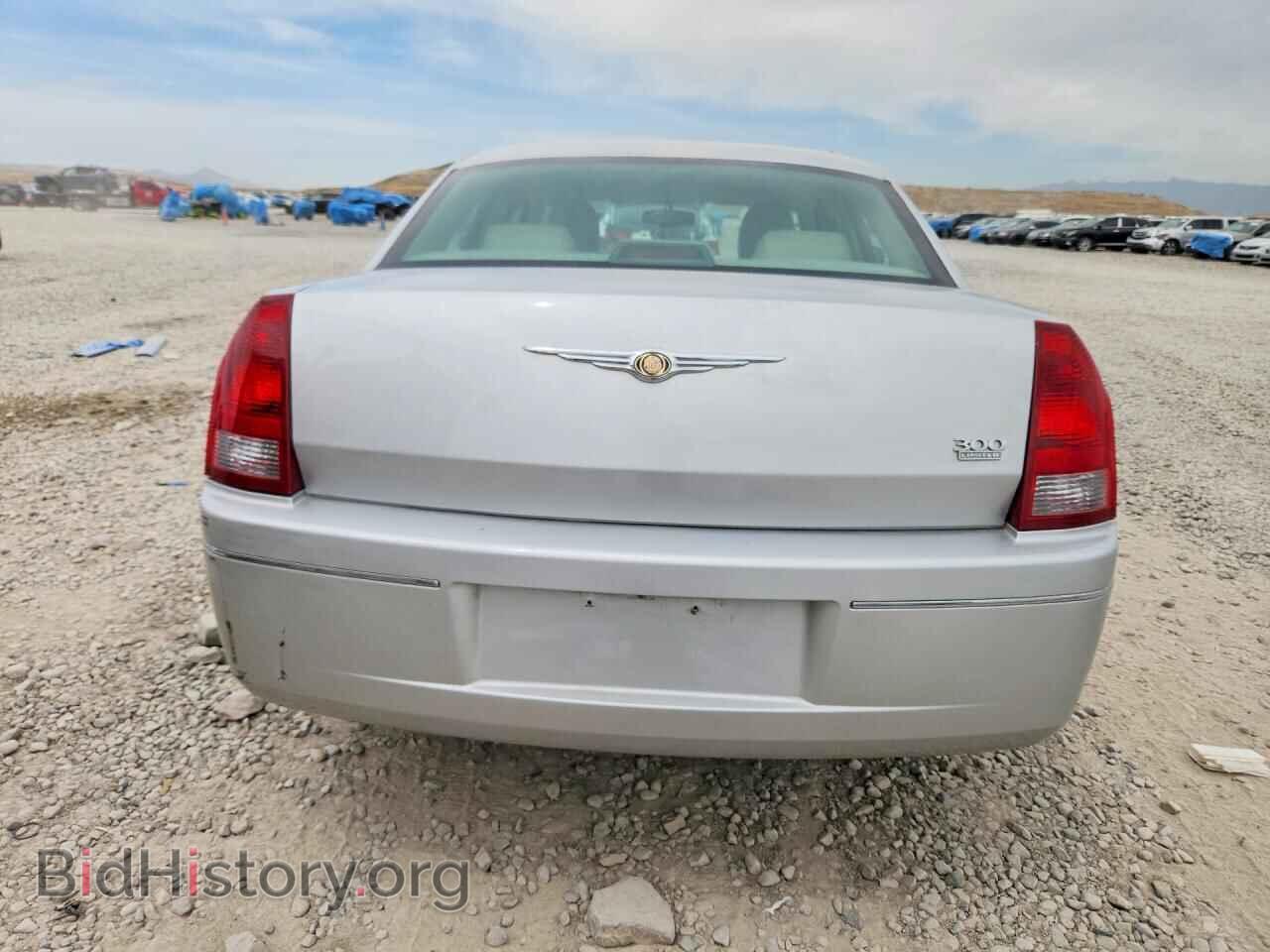 2005 CHRYSLER 300 - VIN: 2C3JA53G55H691704 - Фото 6