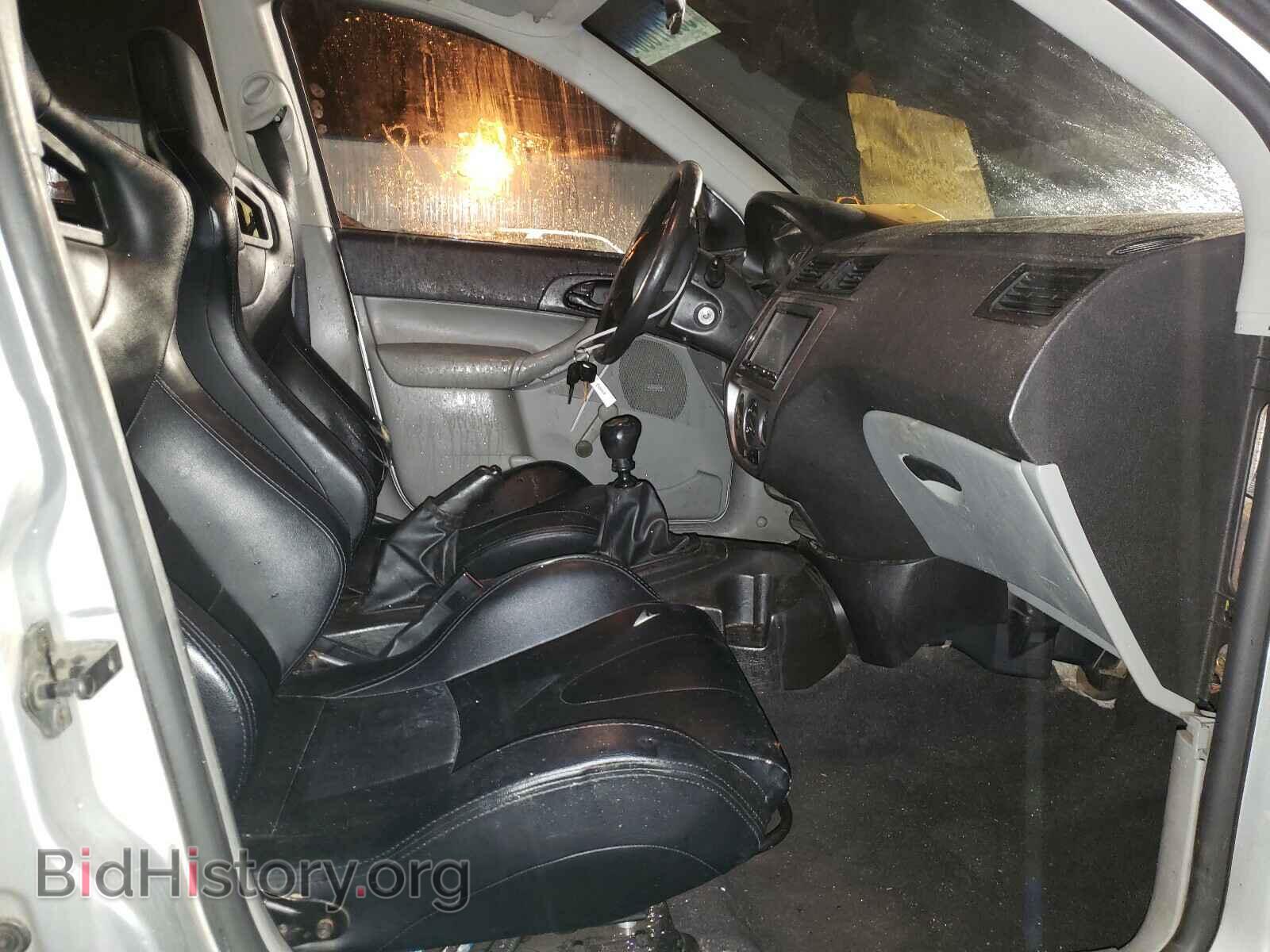 2005 FORD FOCUS - VIN: 3FAFP37N55R156668 - Фото 5