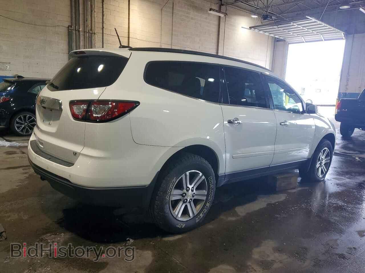 2017 CHEVROLET TRAVERSE - VIN: 1GNKRGKD9HJ304710 - Фото 3