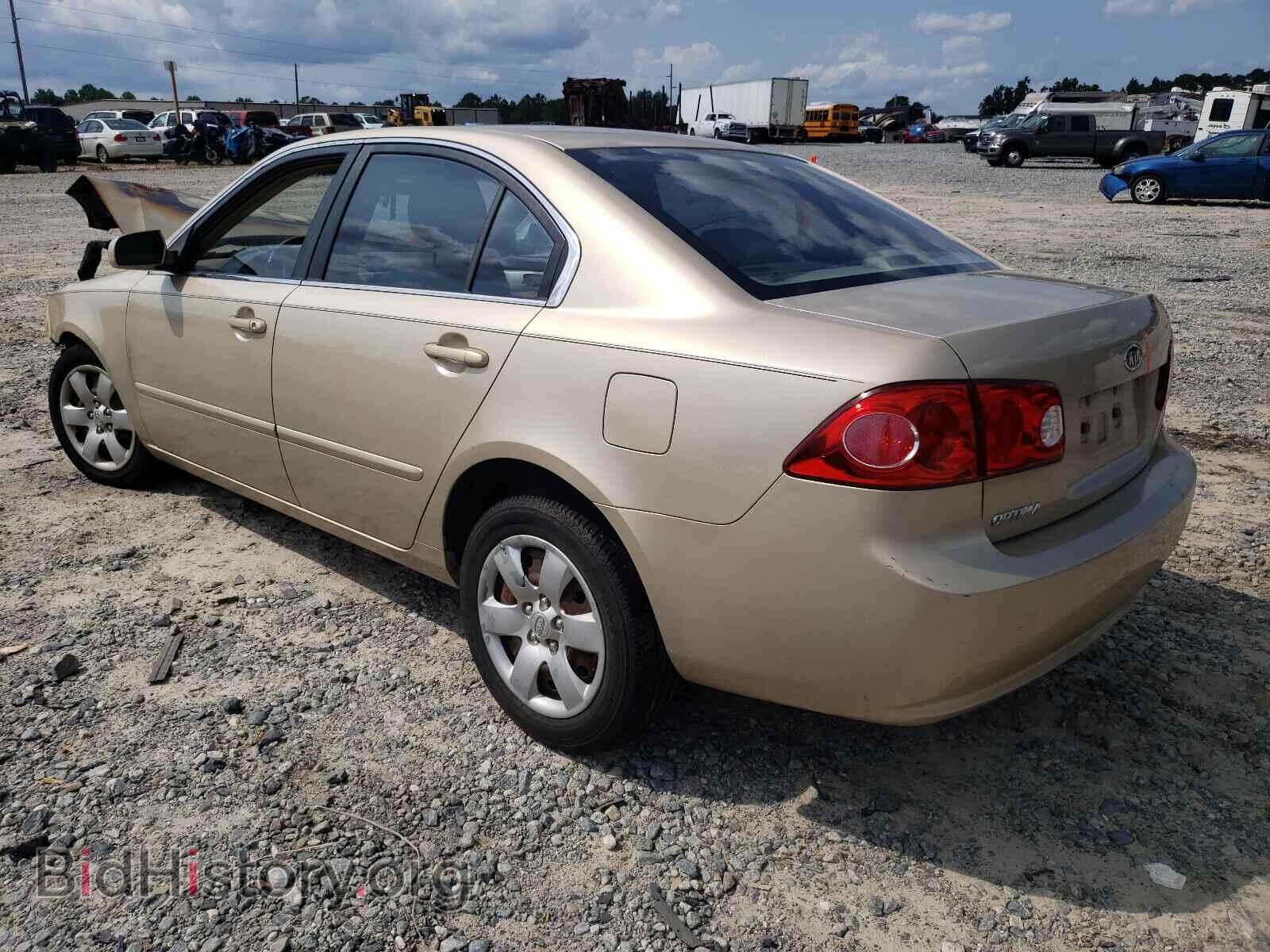 2008 KIA OPTIMA - VIN: KNAGE123785235293 - Photo 3