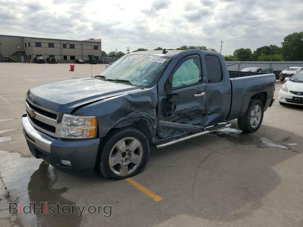 Photo 1GCRCSE01BZ209491 - CHEVROLET ALL Models 2011