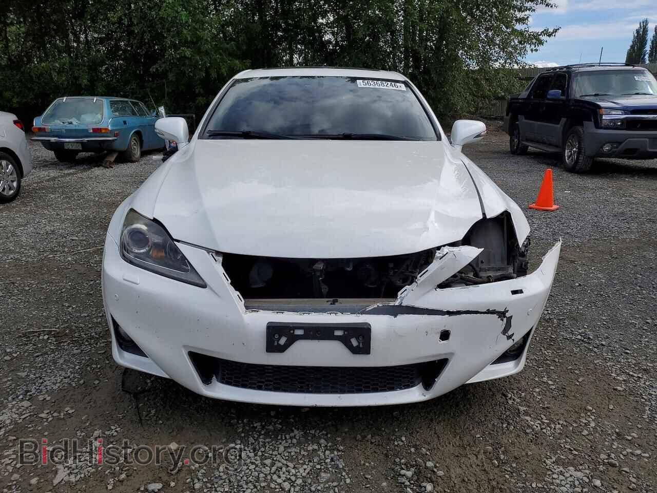 2011 LEXUS IS - VIN: JTHBF5C25B5133701 - Photo 5