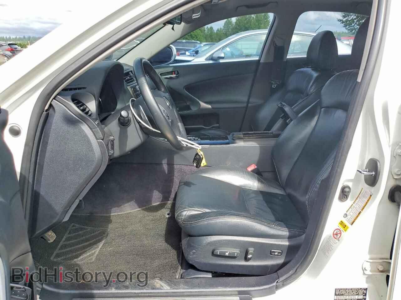2011 LEXUS IS - VIN: JTHBF5C25B5133701 - Photo 7