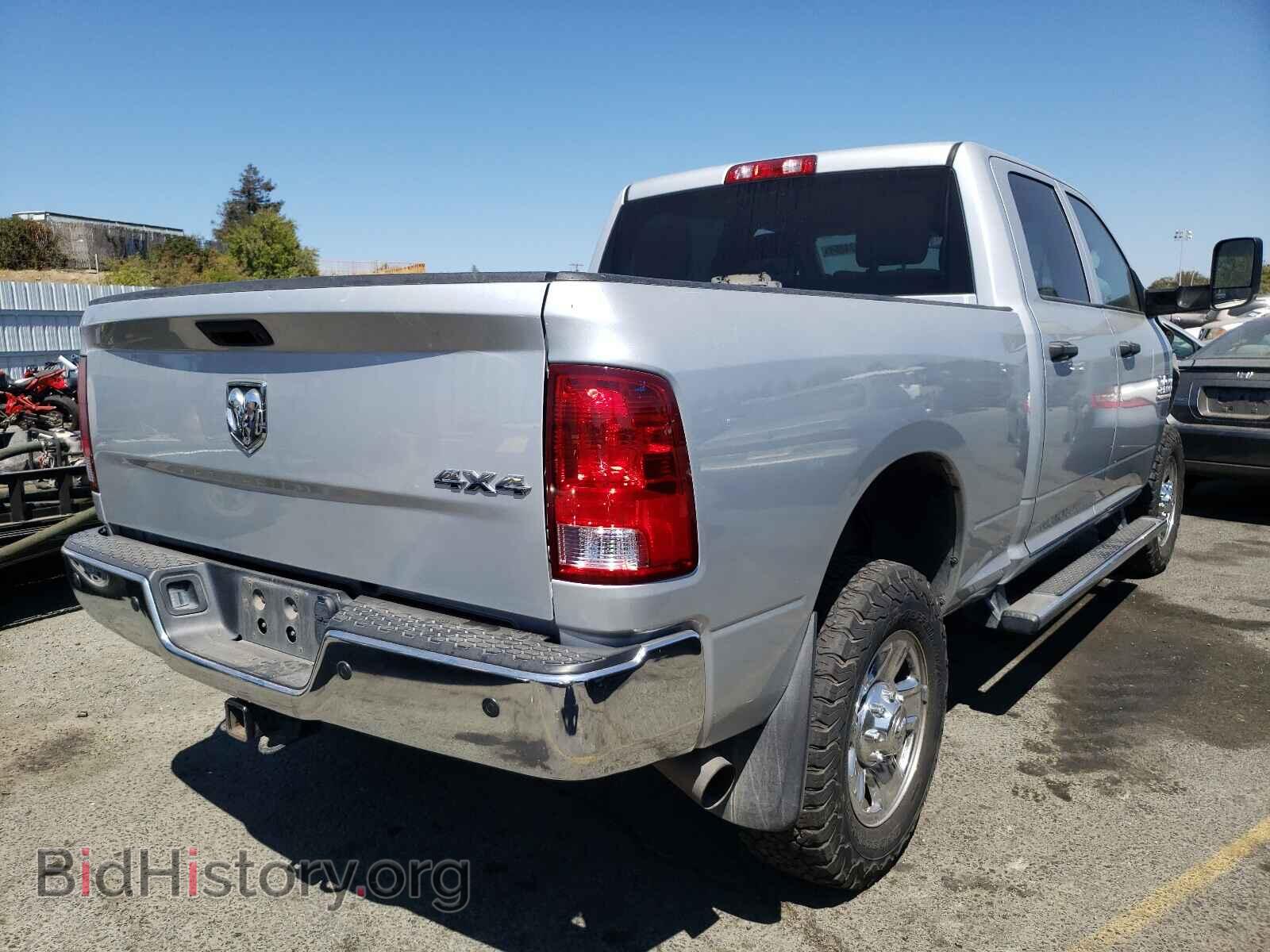 2018 RAM 2500 - VIN: 3C6UR5CL1JG206717 - Фото 4