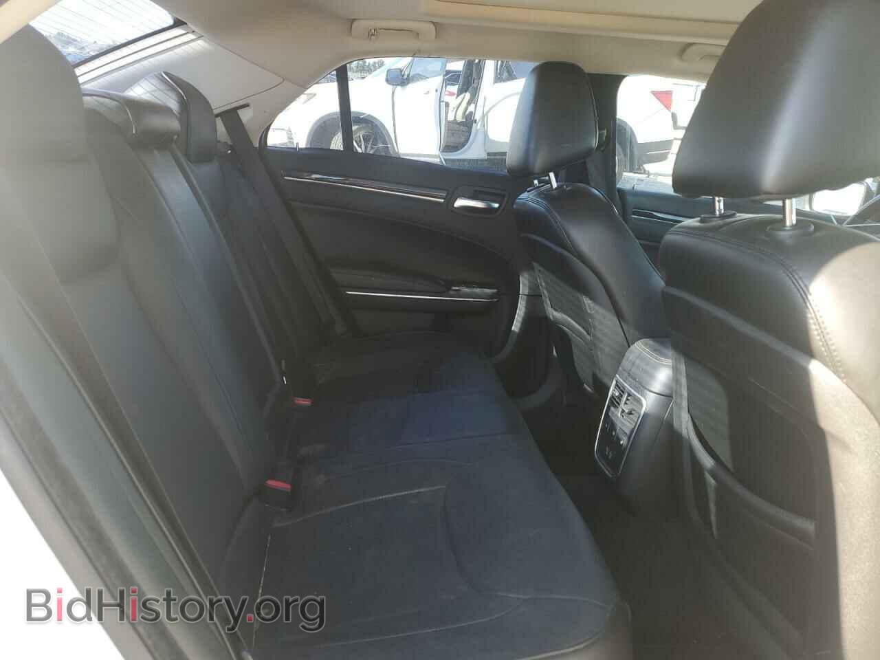 2017 CHRYSLER 300 - VIN: 2C3CCAEG3HH551924 - Фото 10