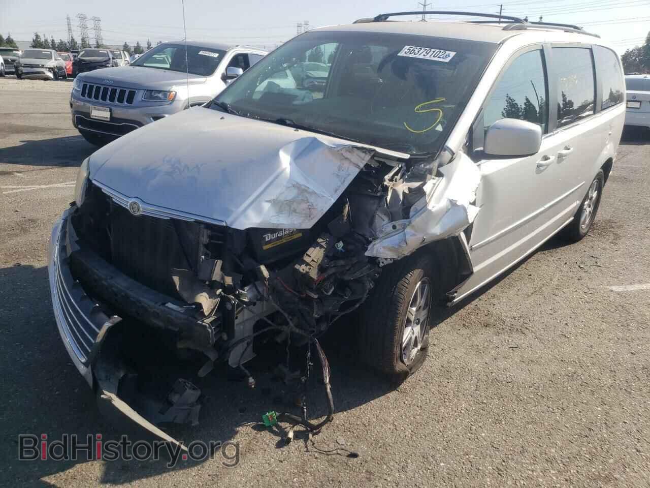 2010 CHRYSLER MINIVAN - VIN: 2A4RR5D10AR278914 - Фото 2