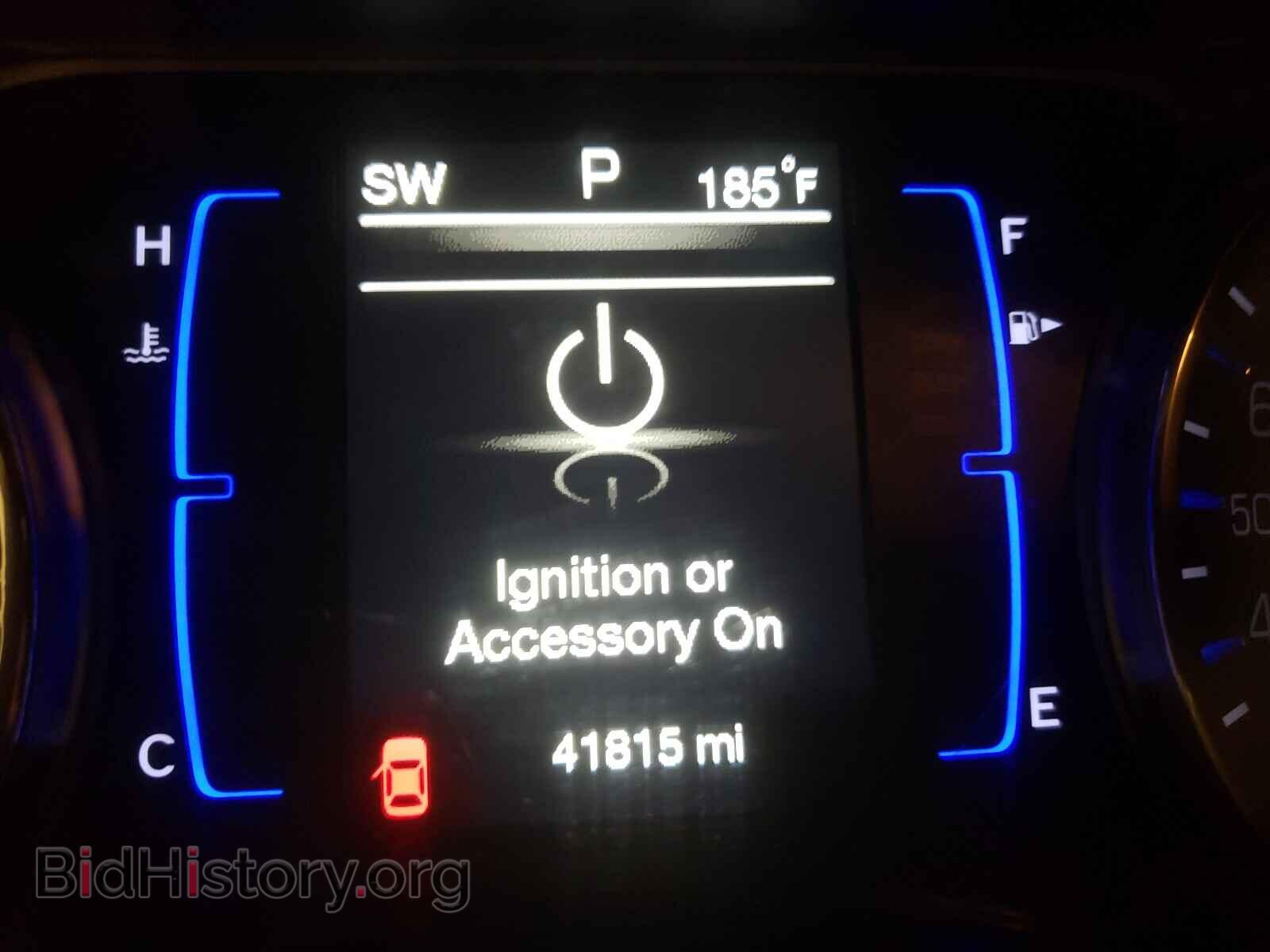 2016 CHRYSLER 200 - VIN: 1C3CCCAB5GN108900 - Фото 8