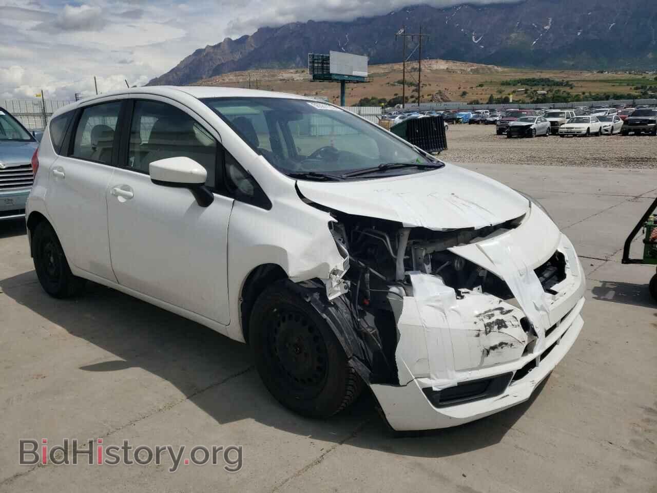 2018 NISSAN VERSA - VIN: 3N1CE2CP1JL366172 - Фото 4