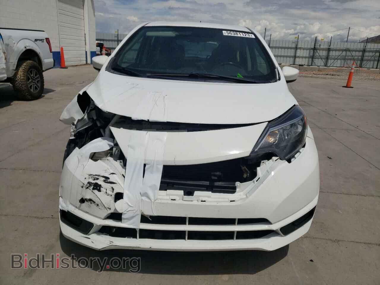 2018 NISSAN VERSA - VIN: 3N1CE2CP1JL366172 - Фото 5