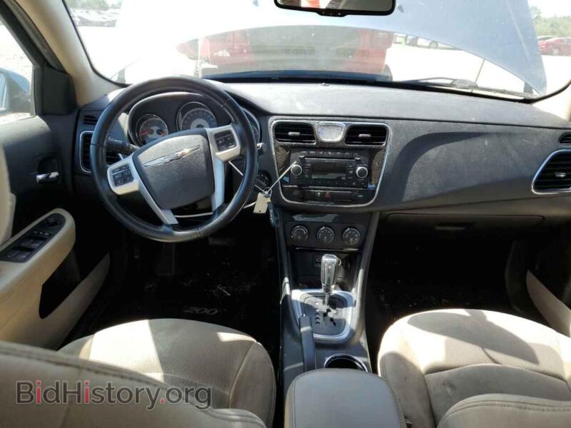 2011 Chrysler 200 (VIN 1C3BC1FB2BN614332) — фото 8 из 12