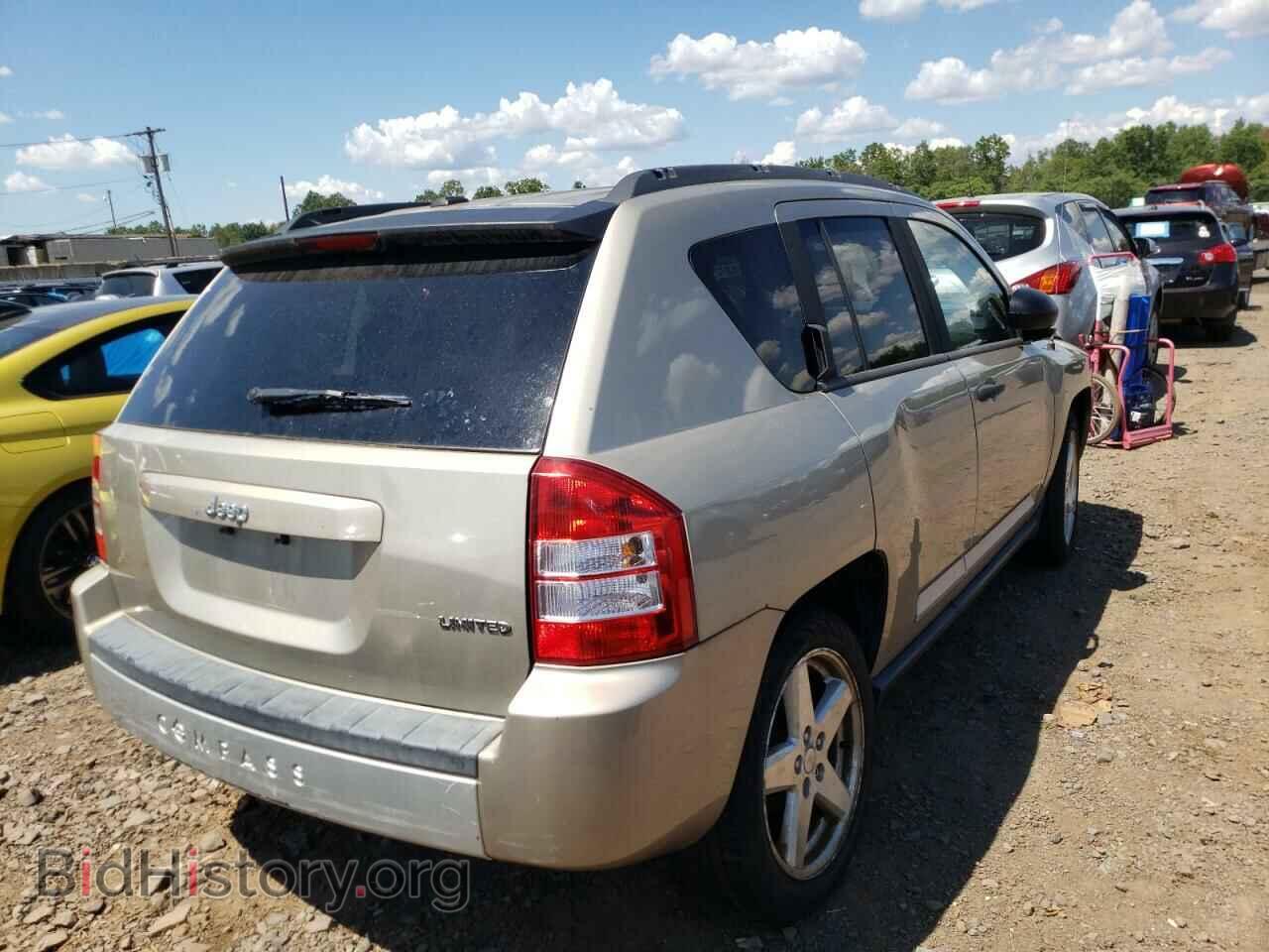 2009 JEEP COMPASS - VIN: 1J8FT57B49D188574 - Photo 4