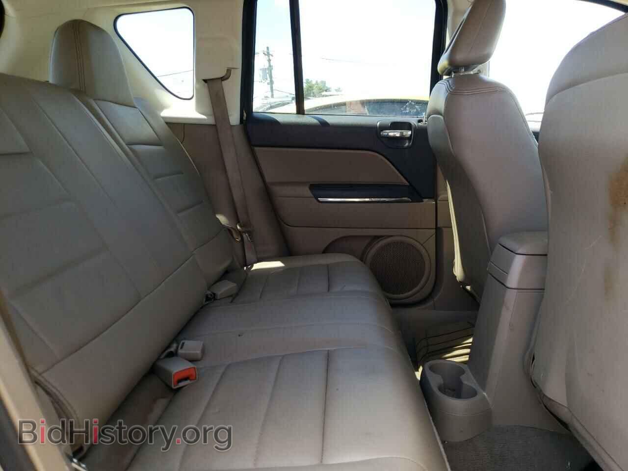 2009 JEEP COMPASS - VIN: 1J8FT57B49D188574 - Photo 6