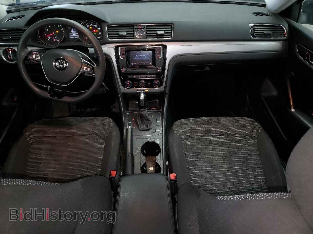2017 VOLKSWAGEN PASSAT - VIN: 1VWAT7A38HC006830 - Фото 8