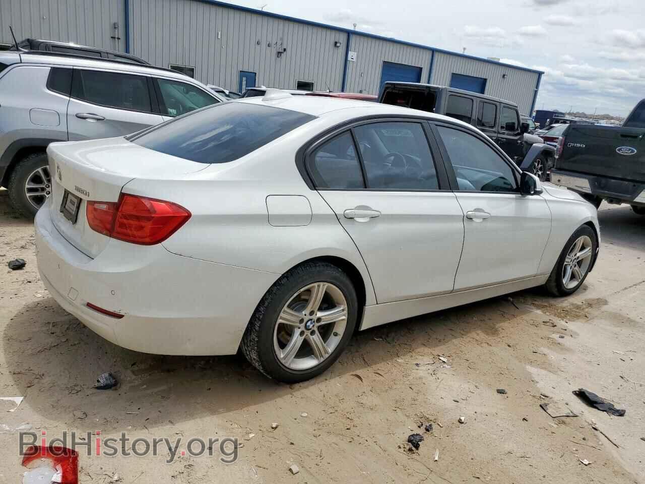 2014 BMW 3 SERIES - VIN: WBA3B1C57EP679989 - Фото 3