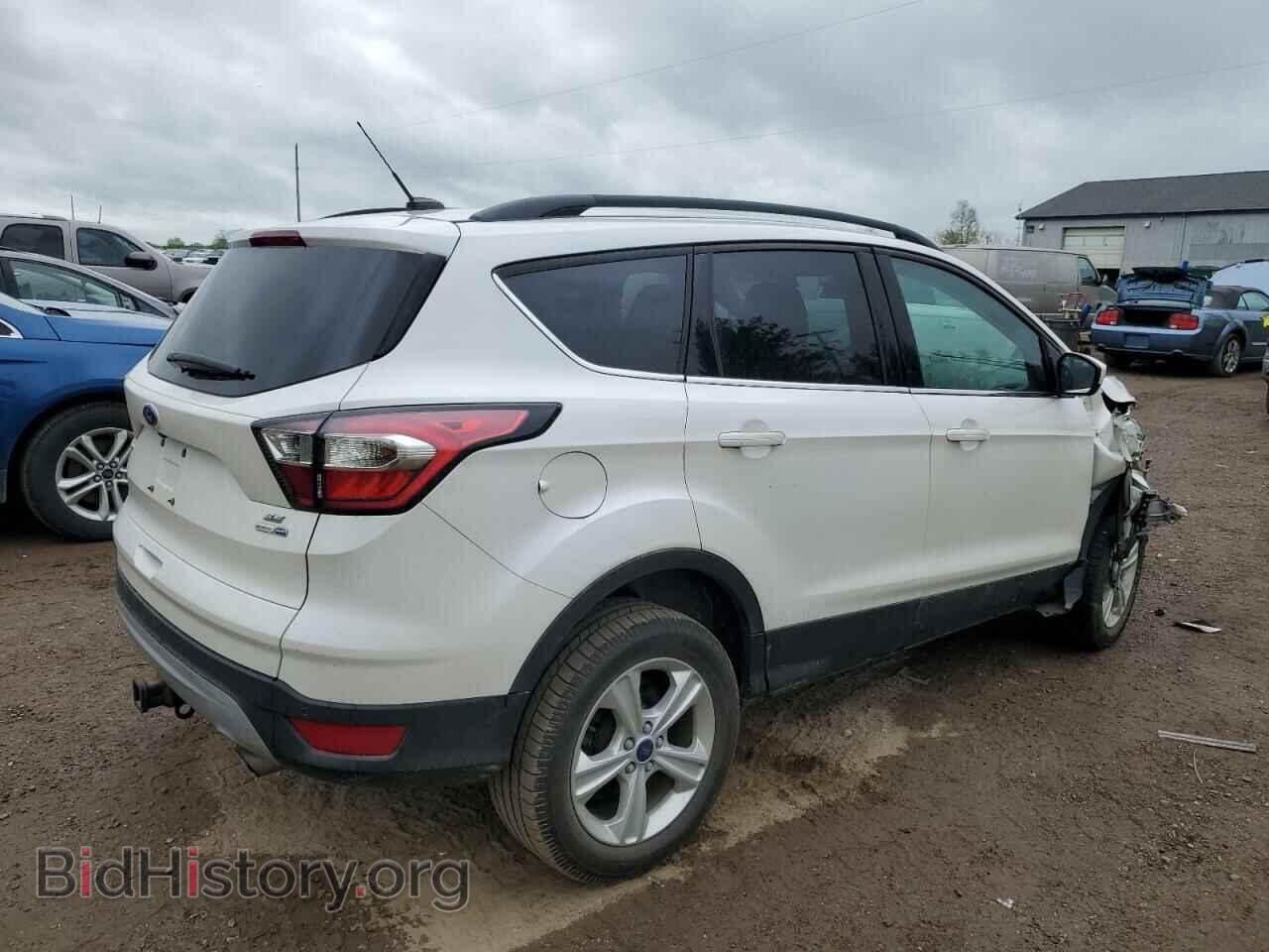 2017 FORD ESCAPE - VIN: 1FMCU9G98HUB44048 - Фото 3