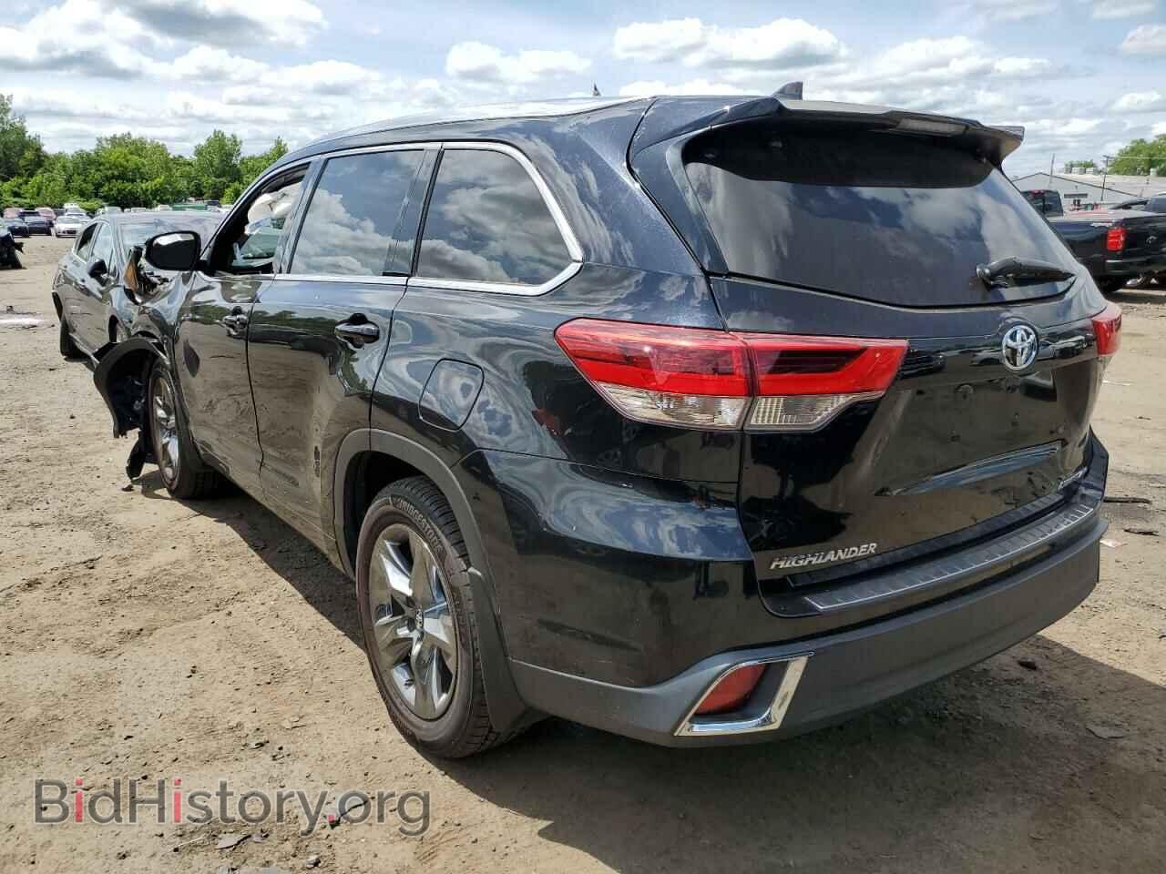 2018 TOYOTA HIGHLANDER - VIN: 5TDDZRFH2JS841308 - Фото 2