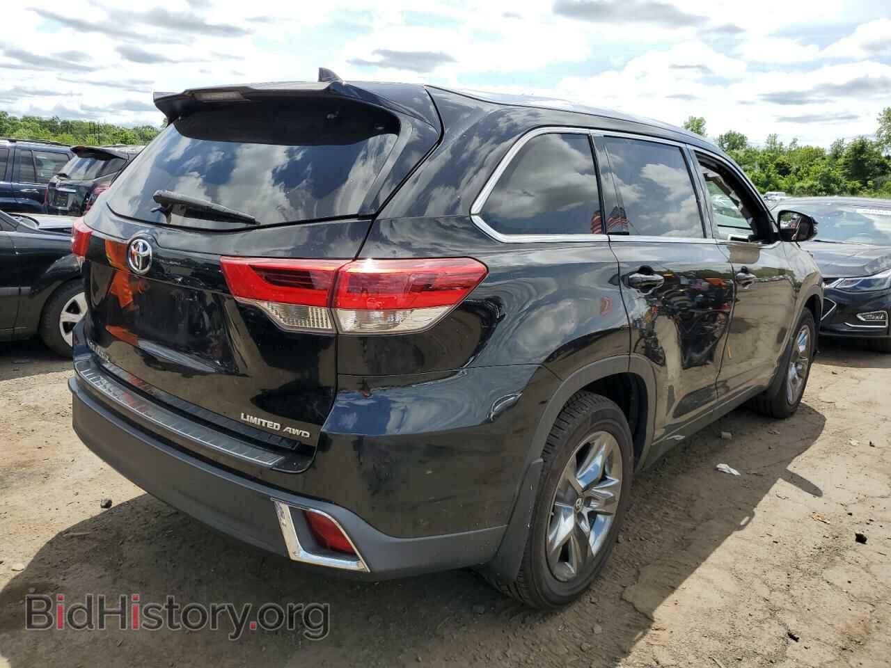 2018 TOYOTA HIGHLANDER - VIN: 5TDDZRFH2JS841308 - Фото 3