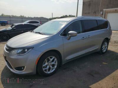 2018 Chrysler PACIFICA Touring L, silver — VIN 2C4RC1BG7JR294969, Copart